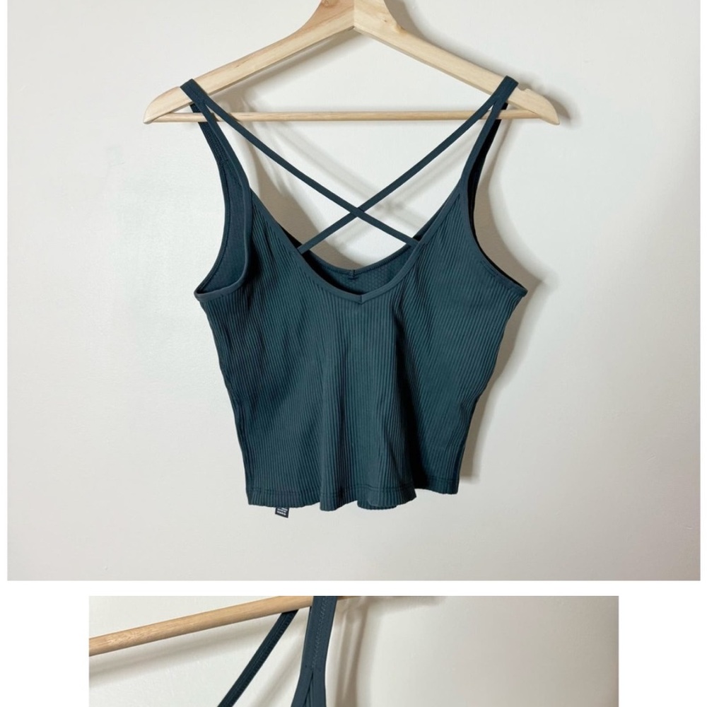 Vuori Teal Ribbed Crisscross Back Tank Top - Picture 2 of 3